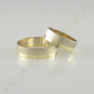Arany karikagyűrű pár